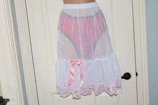 AH  -  Lovely sheer floaty