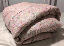 VINTAGE FEATHER QUILT EIDERDOWN PINK PAISLEY 63" X 39" VGC