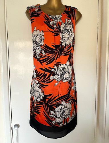 Wallis size orange - wallis,