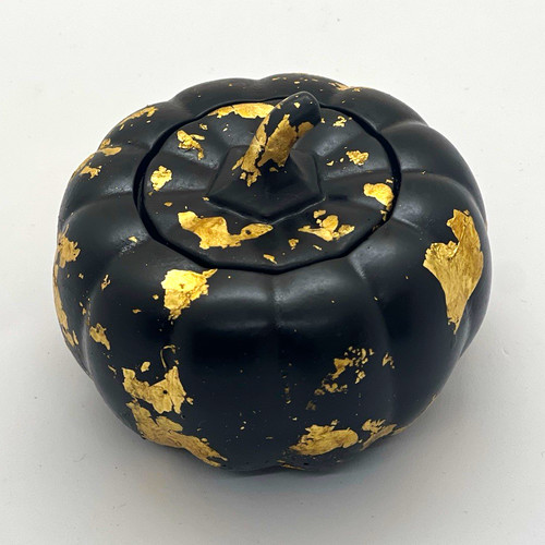 Black gold flecked eco - eco, resin