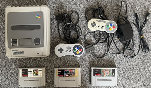 Super nintendo console - (snes),