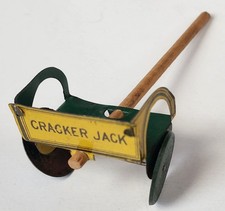 1939 Vintage Premium Cracker