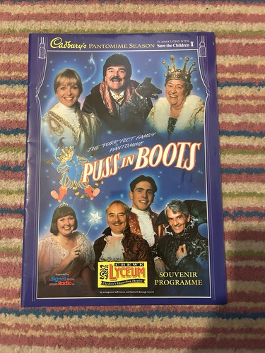 Cadbury pantomime crewe lyceum - crewe,