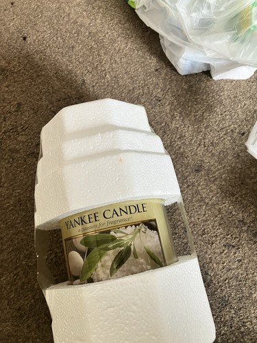 Yankee candle new unused - new, unused.