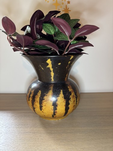 Vintage dark lava style glaze - lava,