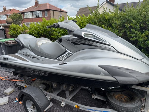 Yamaha jet ski waverunner 1800 - ski,