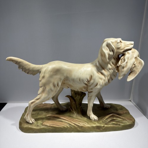 Royal dux bisque hunting dog