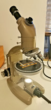 Vickers Brightfield Microscope with polarized filter and 3 objectives