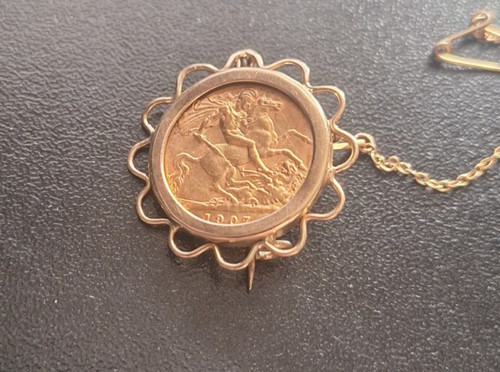 22ct gold half sovereign - 22ct,