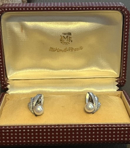 Boxed vintage mikimoto - boxed,