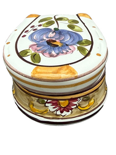 Italian malo pottery lidded - malo,