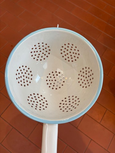 Enamel sieve cream - enamel, with