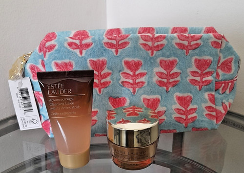 Estee lauder gift - estee,