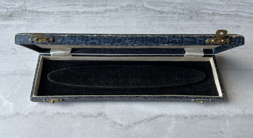Antique vintage necklace box - antique/vintage,