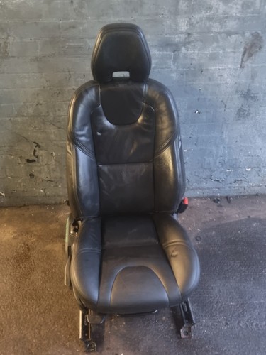 Volvo v40 front drivers - volvo, d2