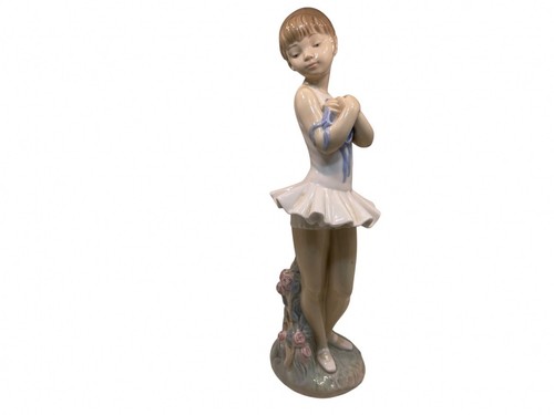 Lladro nao porcelain - nao,