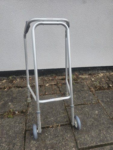 Wheeled walking frame zimmer - wheeled,