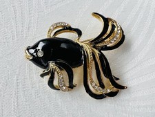 Vintage 1980s Tropical Fish Brooch Goldfish Gold Plated Crystals Diamante Black