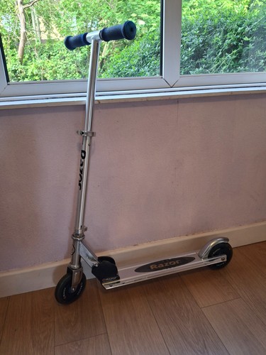 Razor metal foldable scooter