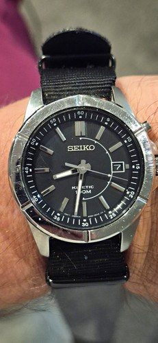 Seiko kinetic 42mm black - seiko,