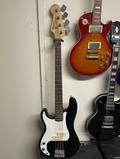 Encore Left Handed Black Bass electric guitar 4 String 4/4