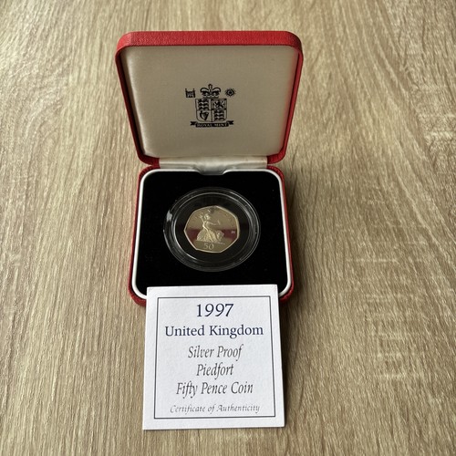 Queen elizabeth 1997 - elizabeth, ii