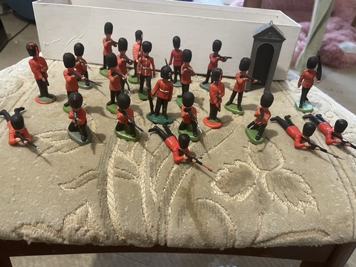 Lot vintage britains - of, x