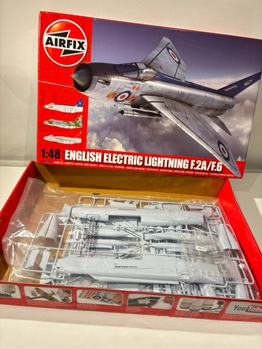 Airfix a09178 english electric - english,