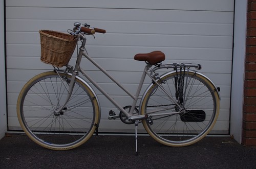 Ladies retro pashley style - retro,
