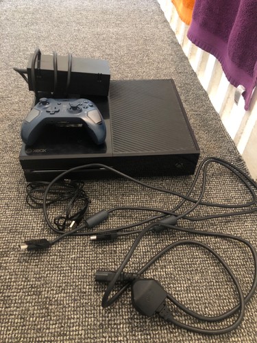Xbox black good condition - xbox,
