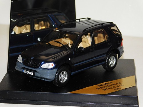 Mercedes benz 320 met blue - ml,