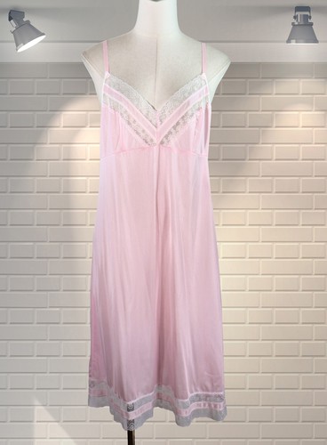 Pretty pink vintage deadstock - pink,