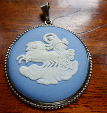 vintage STERLING SILVER WEDGEWOOD horse chariot goddess blue cameo pendant -438