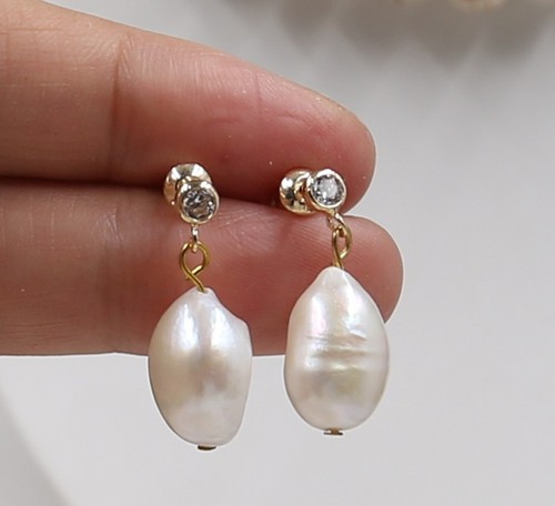 White keshi baroque - 12-13,