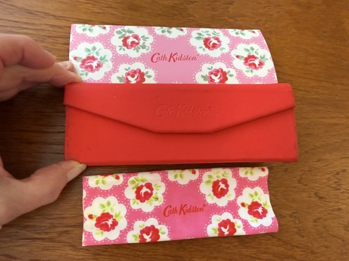 Used cath kidson trifold - cath,