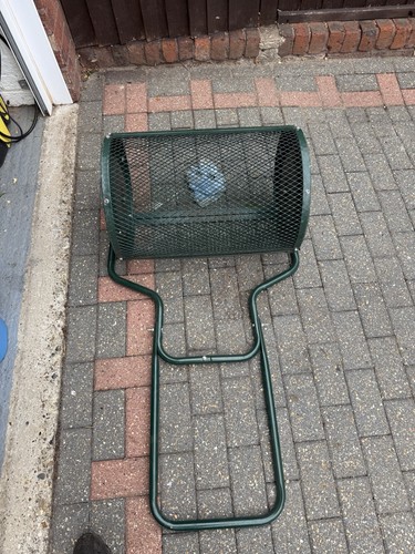Soil spreader rollor - spreader,
