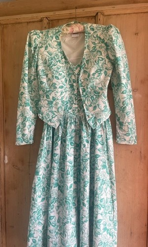 Laura ashley ladies - laura, size