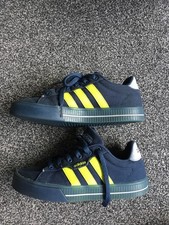 Kids Boys Girls Adidas Trainers Skate Flat Shoe Size UK 2 Blue