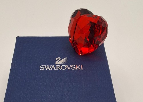 Swarovski red love heart - red,