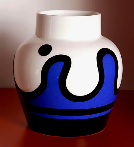 Vibrant bone china vase - bone,