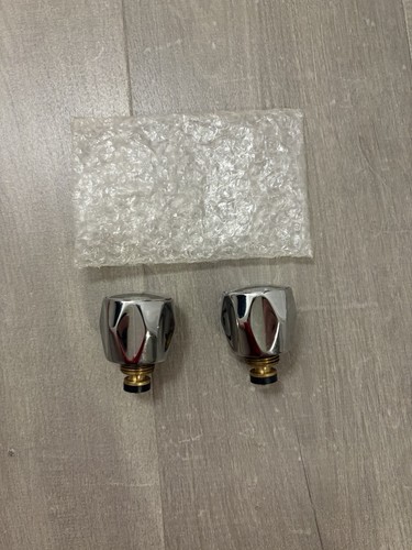 Hot and cold tap - cold,