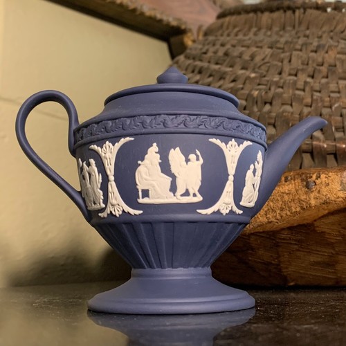 Wedgwood dark blue - wedgwood,