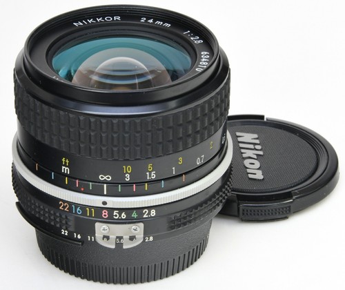 Nikon 24mm 8 - 24mm, 2.8