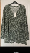 M&S Ladies Top Size 24 New