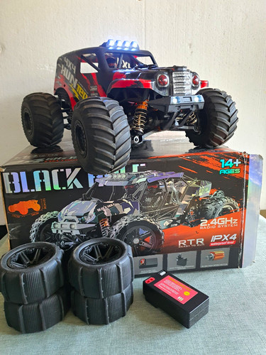 Black hole 4wd - black, 1:12