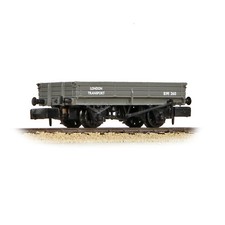 377-510 Graham Farish N Gauge 3 Plank Wagon 'London Transport' Grey