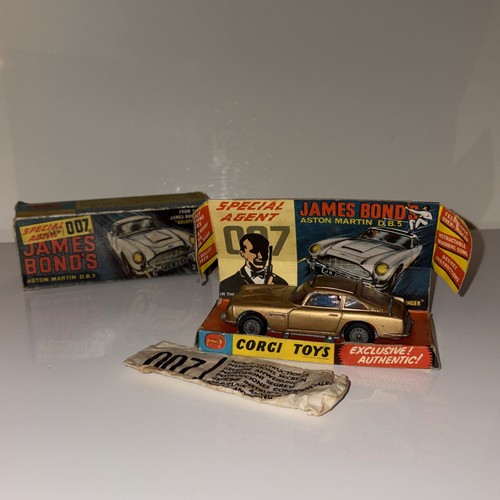 Corgi 261 james bond - corgi, aston