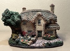 Vintage Lilliput Lane Cottage England Collection & Lyon’s Tetley Figures