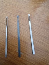 Vintage 2 x bodkin and 1 wool needle 3 long needles