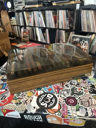Cassette holder - cassette,